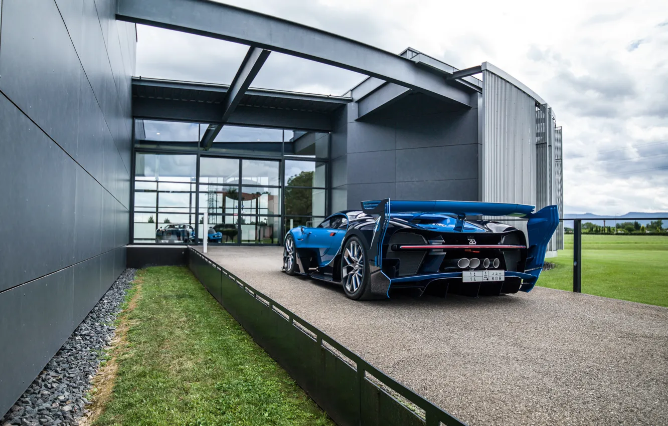 Фото обои car, трава, Bugatti, Vision, автомобиль, щебень, задок, гиперкар