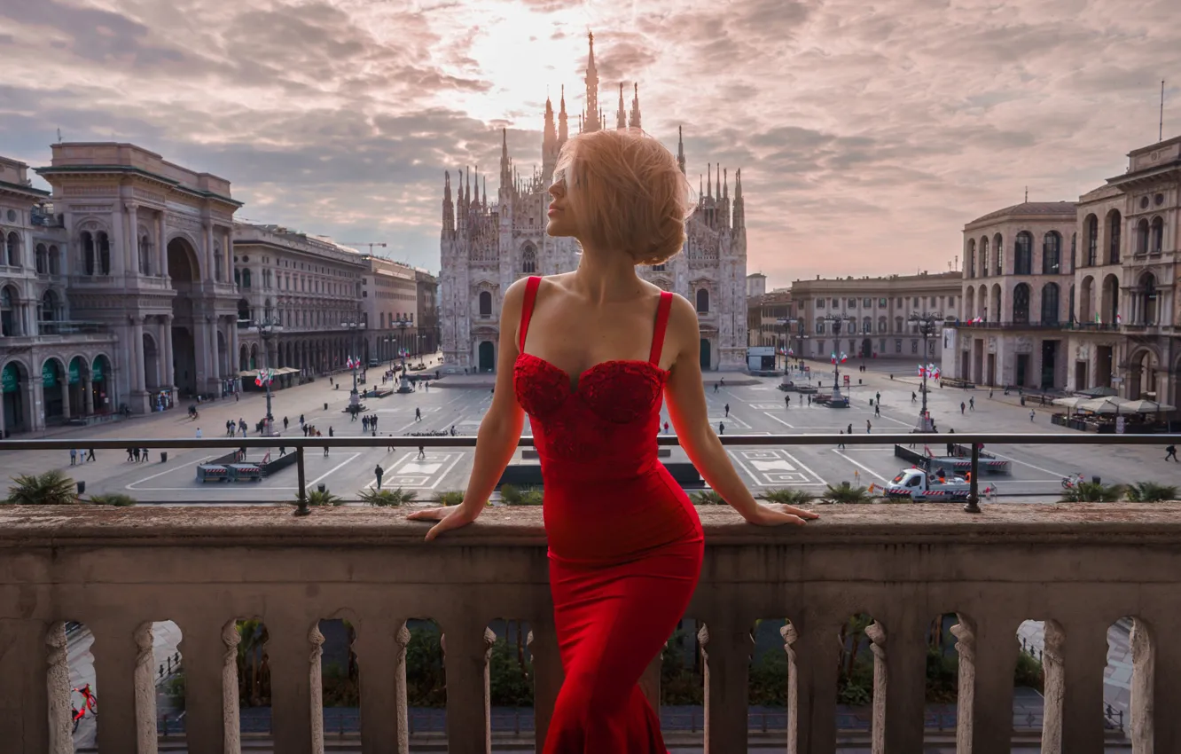 Фото обои грудь, девушка, фигура, стройная, платье, красиво, ножки, красное платье