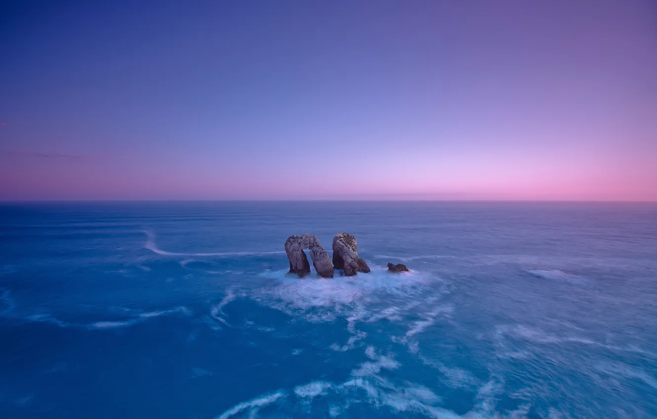 Фото обои море, небо, скала, камни