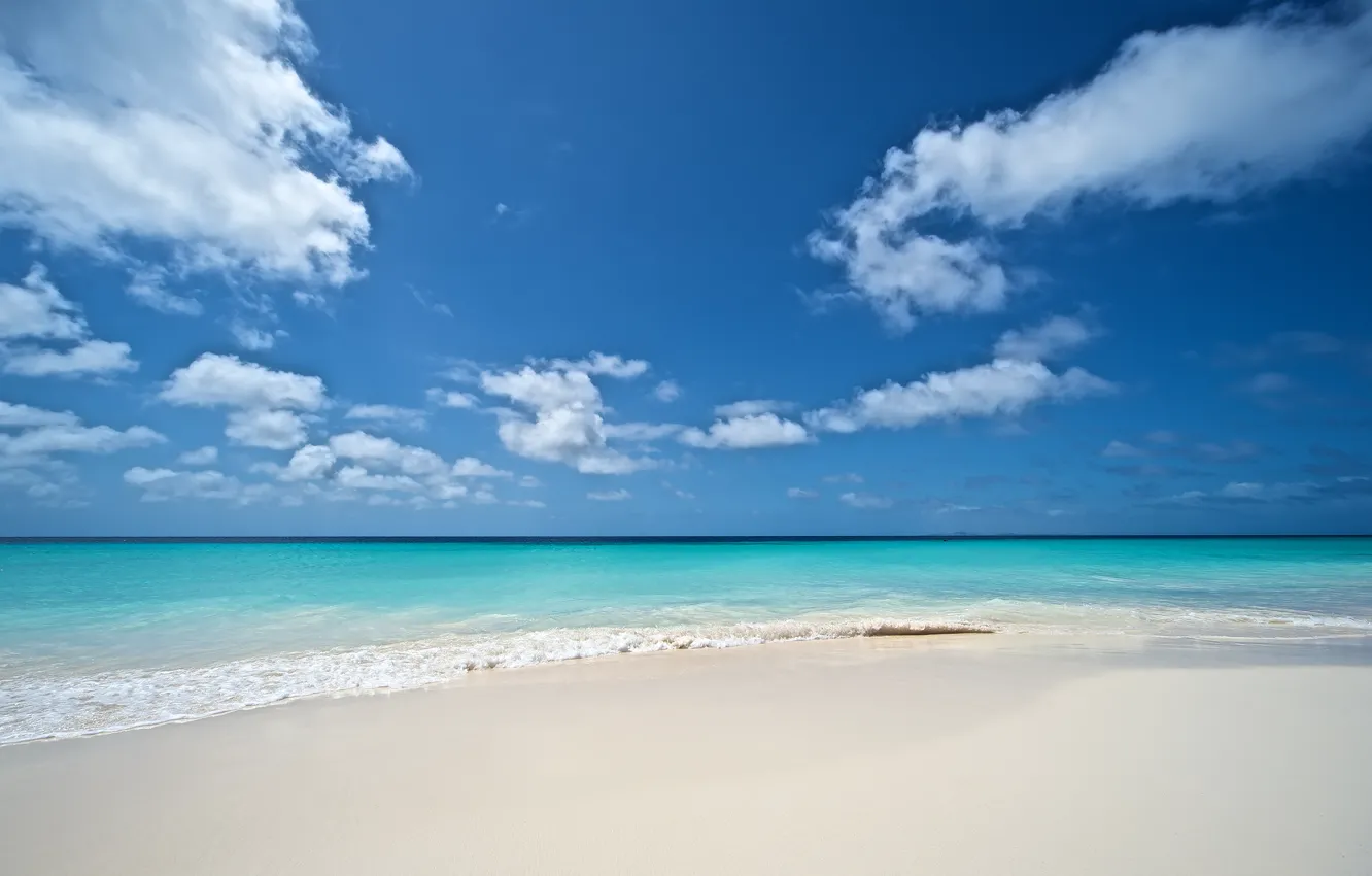 Фото обои песок, море, волны, пляж, лето, небо, облака, природа