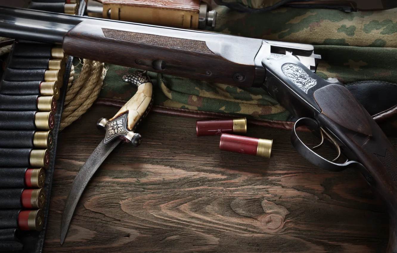 Фото обои wood, shotgun, knife, ammunition