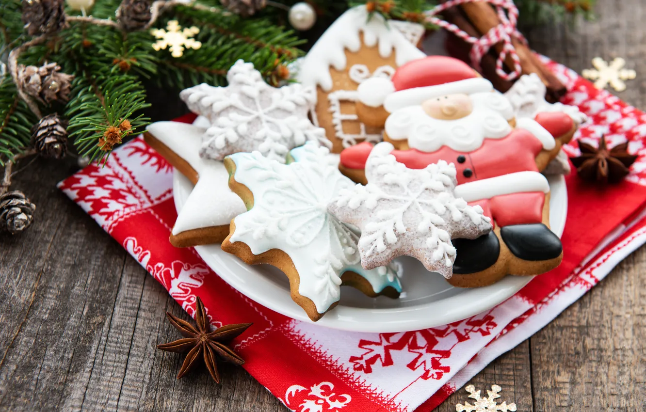 Фото обои новый год, рождество, тарелка, фигурки, печенье имбирное, Olena Rudo
