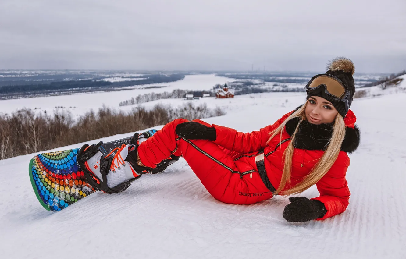 Фото обои зима, девушка, снег, поза, сноуборд, очки, комбинезон, Анастасия Захарова