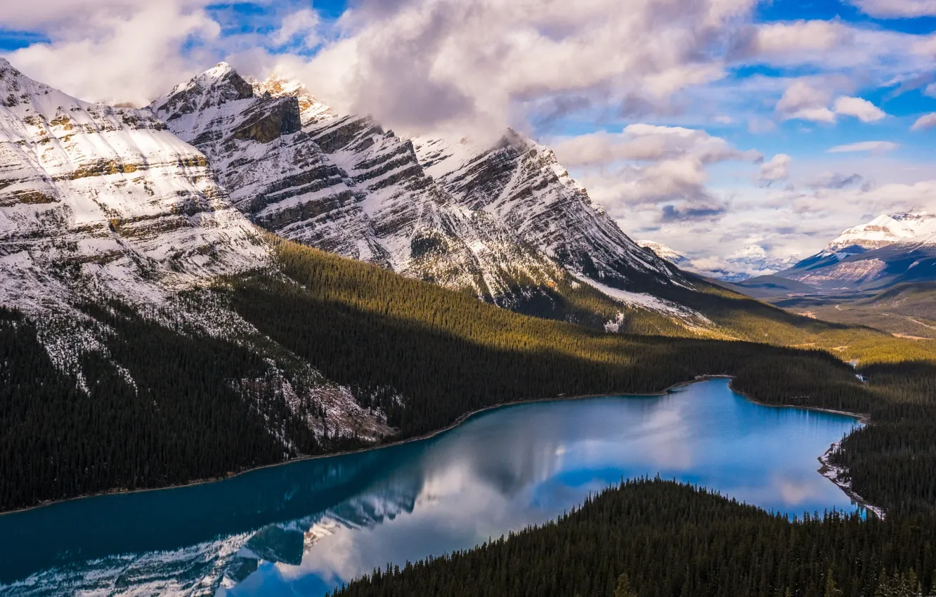 Фото обои облака, горы, озеро, Канада, леса