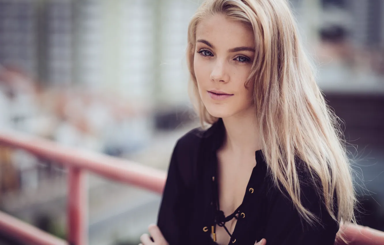 Фото обои взгляд, лицо, улыбка, модель, волосы