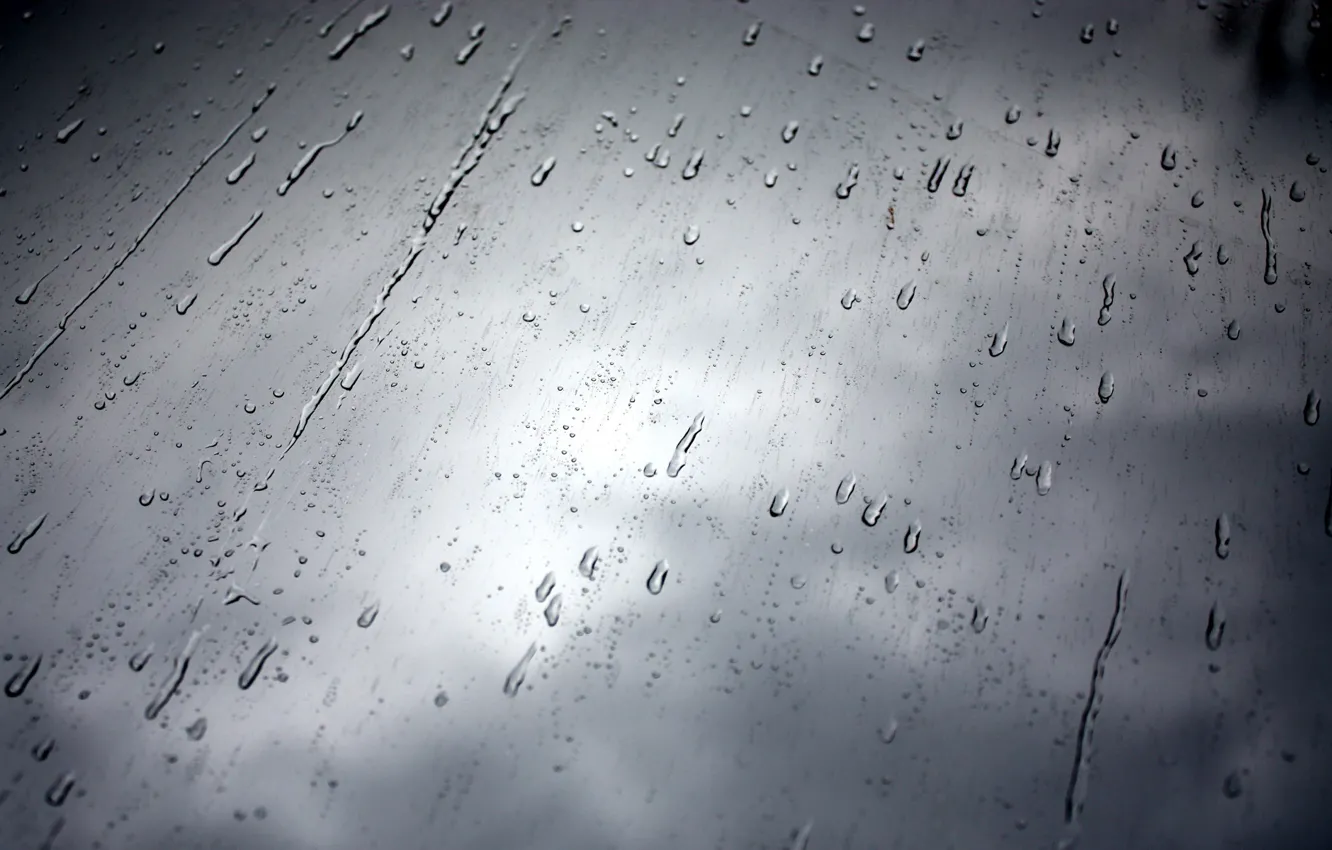 Фото обои небо, стекло, капли, дождь, черно-белый, окно, дождливый день