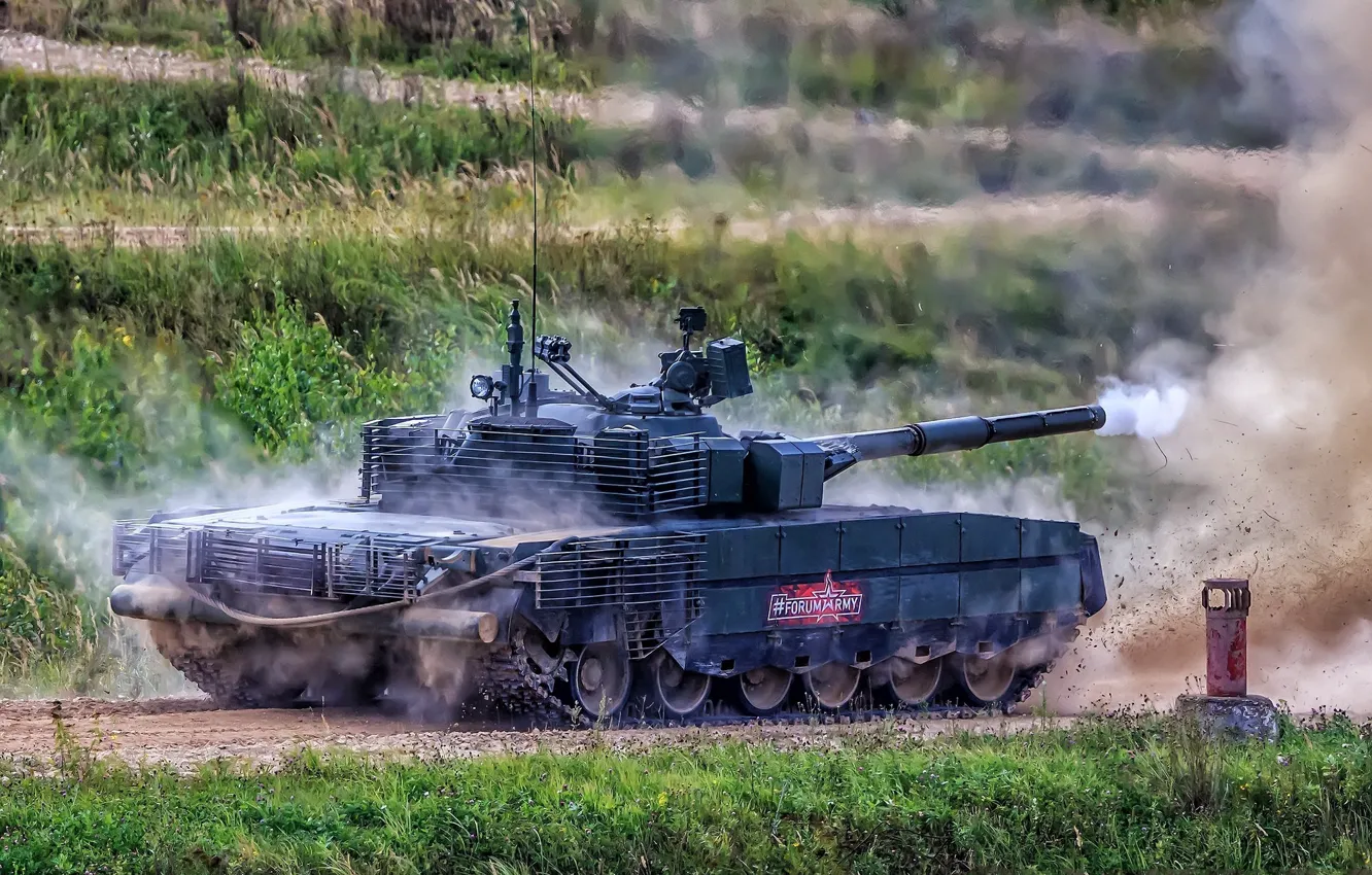 Фото обои выстрел, бронетехника, модернизированный, демонстрация, Т-80БВМ, огневая мощь, танк России