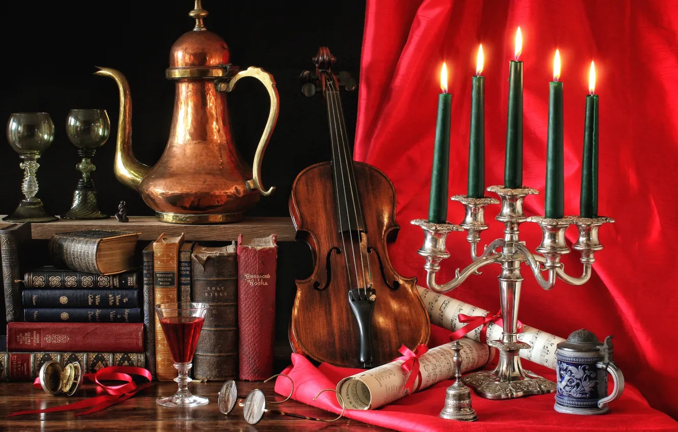 Фото обои ноты, вино, скрипка, бокал, свечи, очки, книга, натюрморт