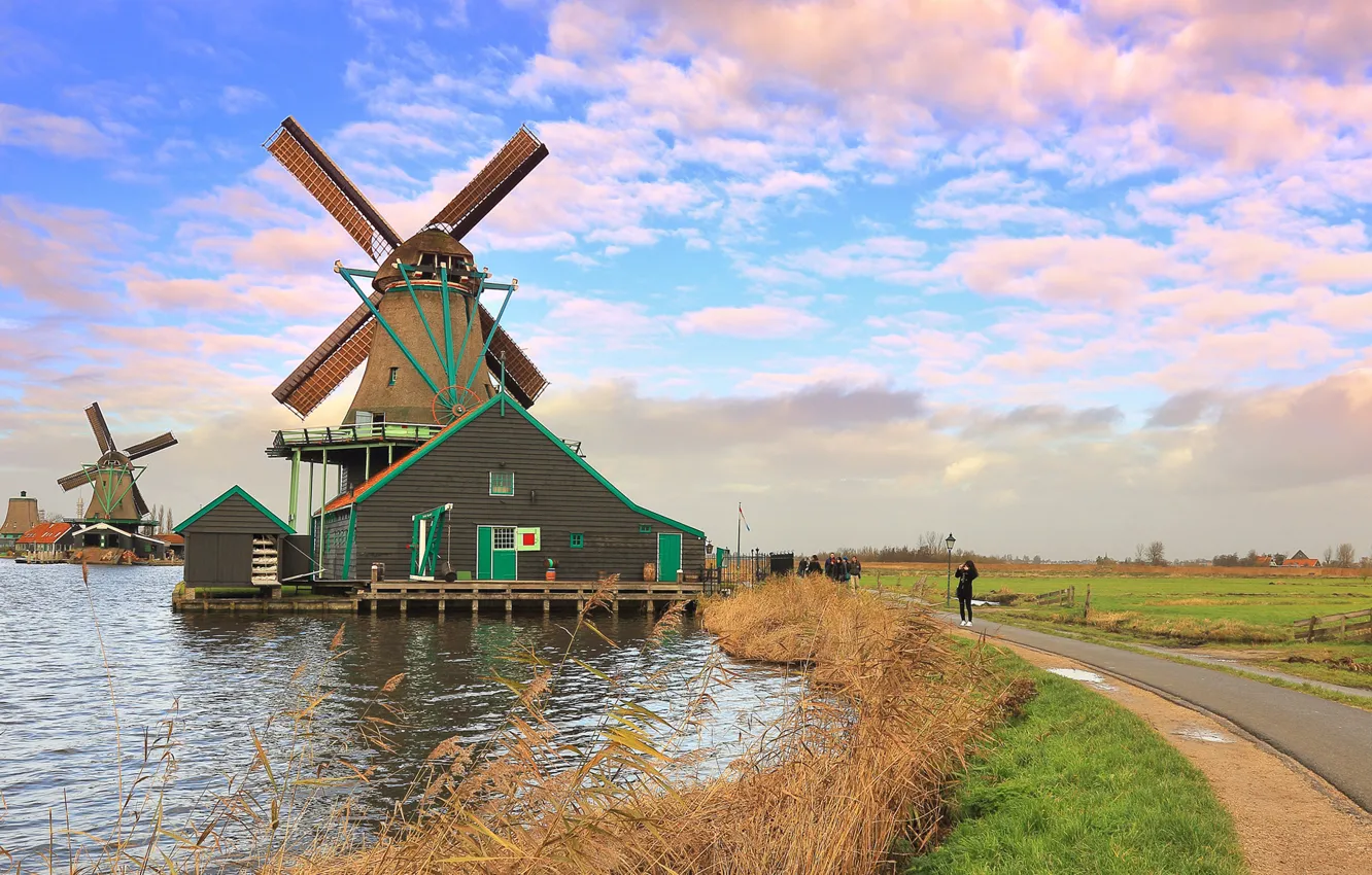 Фото обои небо, облака, канал, Нидерланды, ветряная мельница