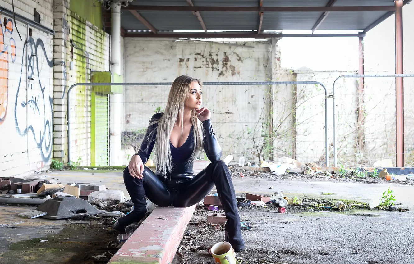 Фото обои девушка, поза, фон