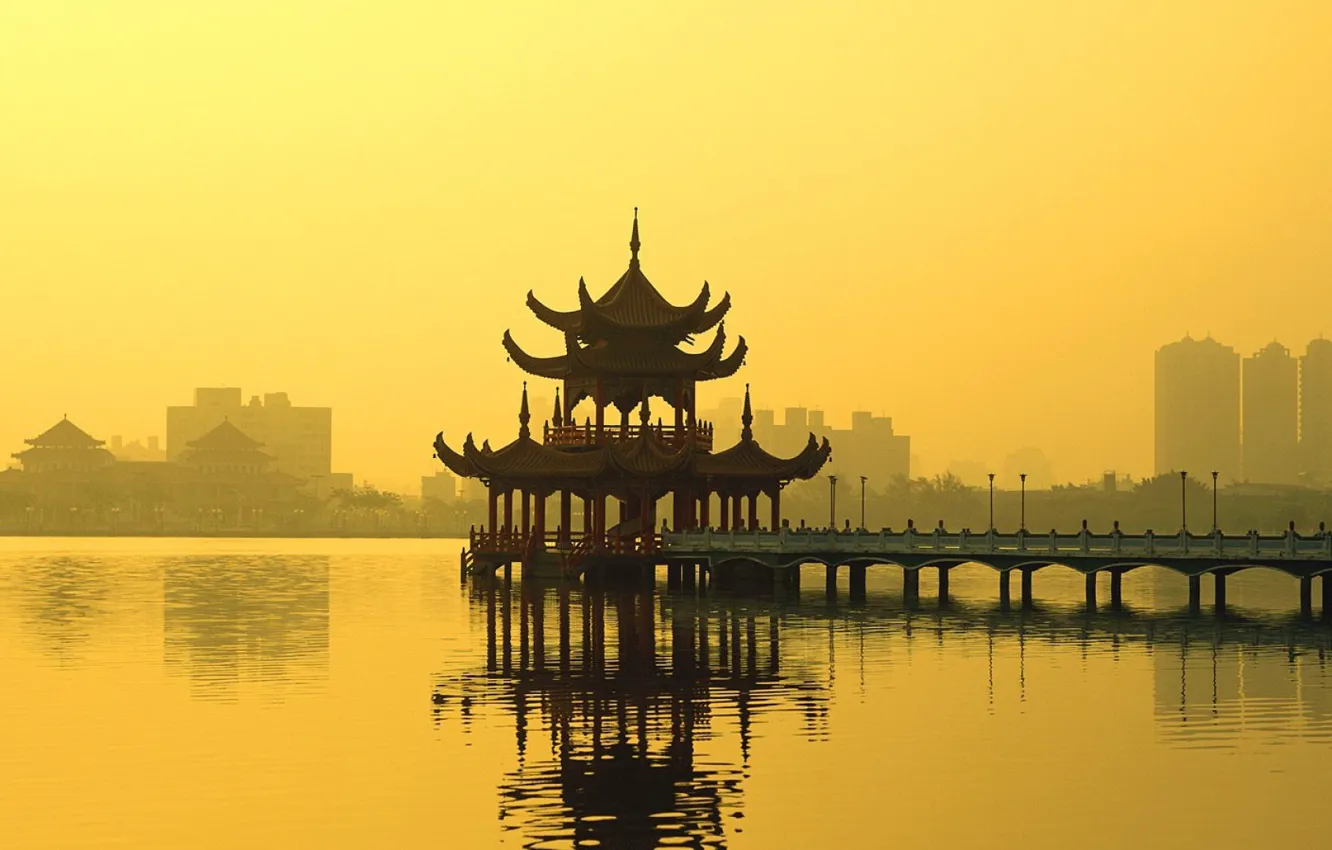 Фото обои город, залив, пагода