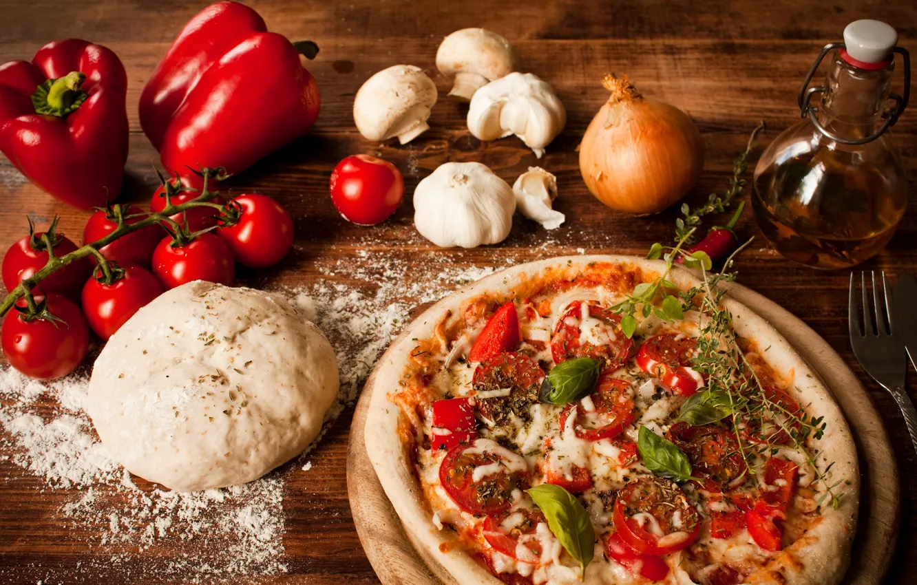 Фото обои грибы, масло, сыр, лук, перец, пицца, помидоры, pizza