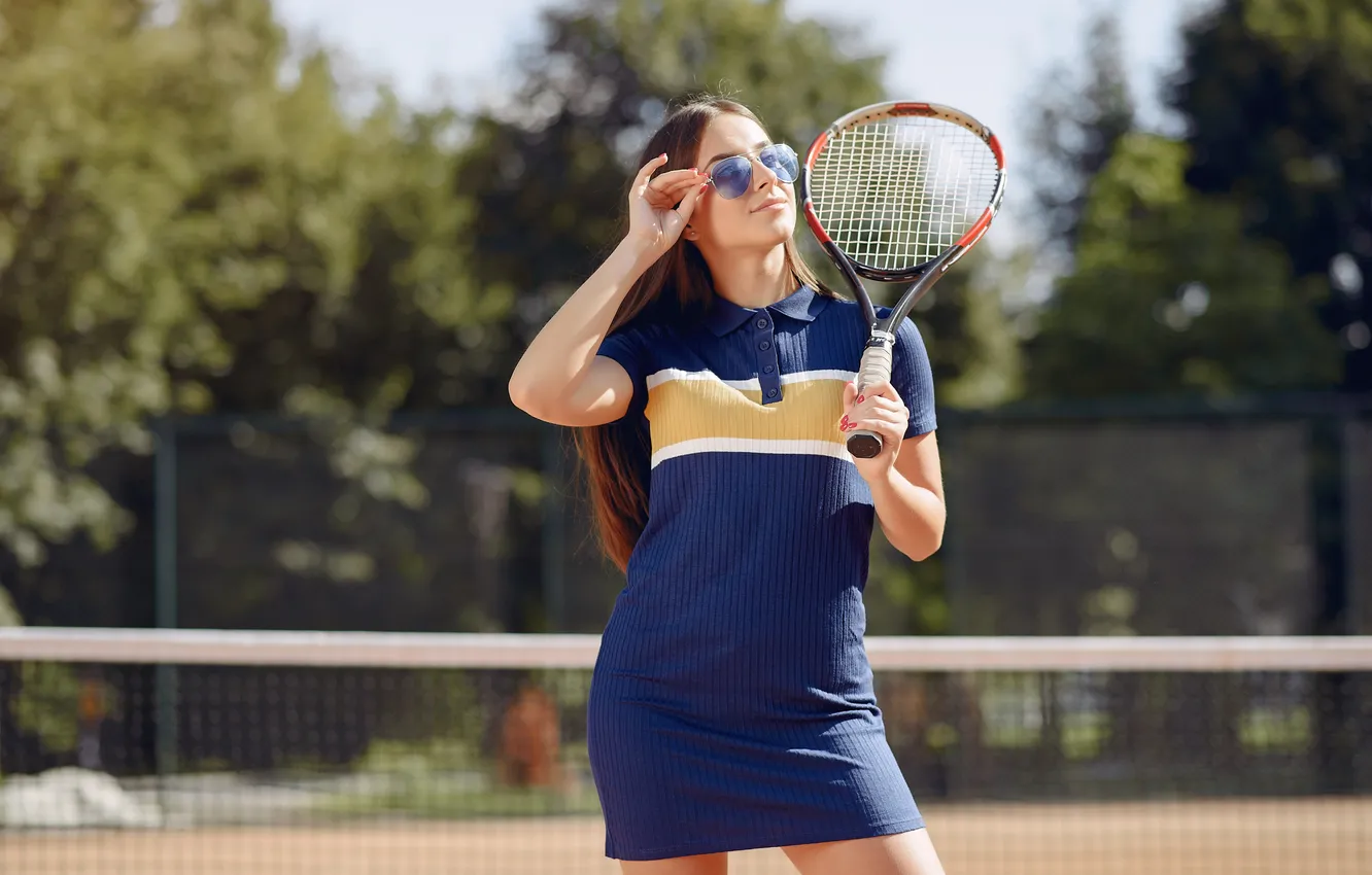 Фото обои woman, tennis, player, racket, holding