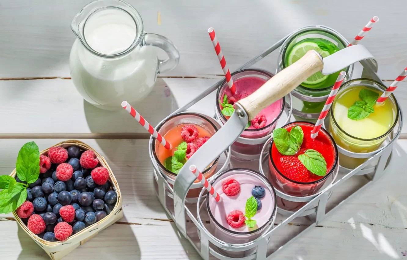 Фото обои ягоды, малина, молоко, черника, клубника, лайм, фрукты, напитки
