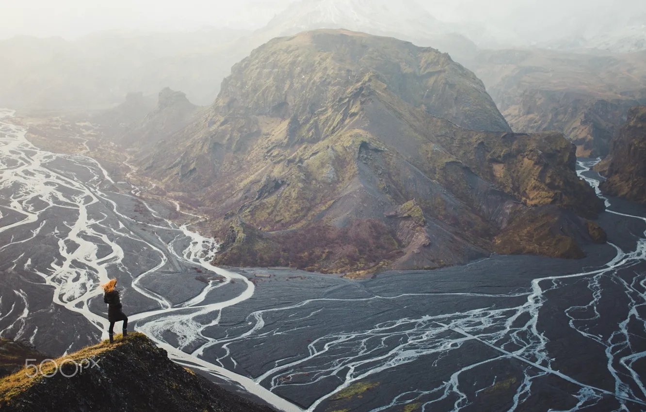 Фото обои девушка, горы, вид, Исландия