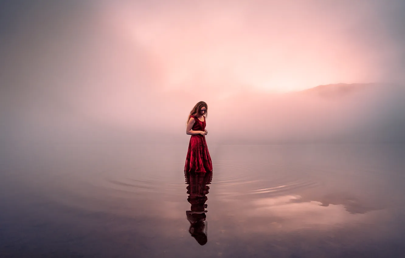 Фото обои вода, девушка, туман, утро, Lizzy Gadd
