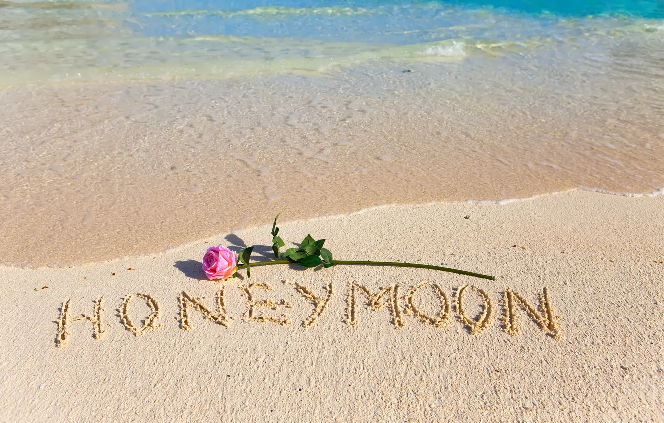 Фото обои песок, пляж, love, beach, romantic, sand, tropical, honeymoon