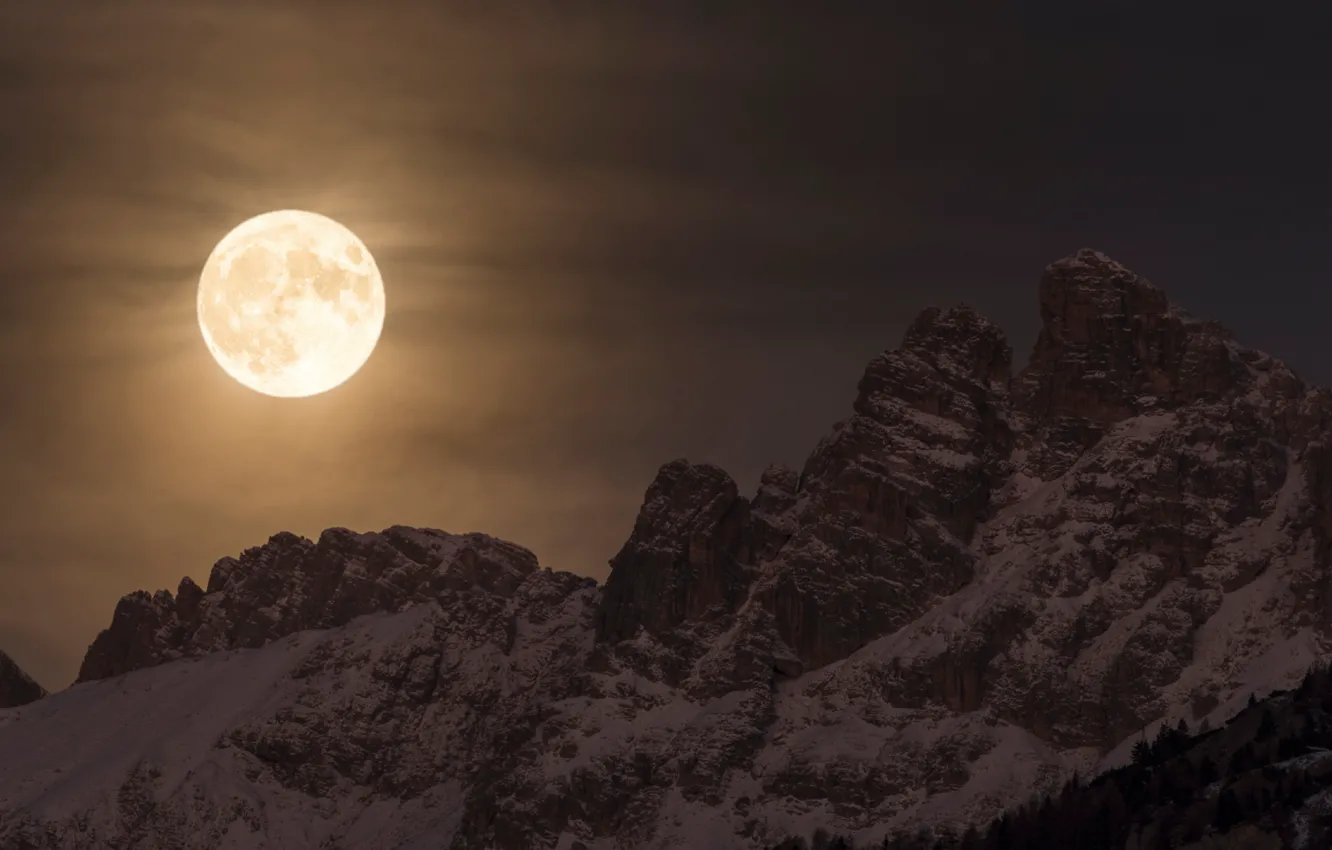 Фото обои зима, снег, горы, ночь, природа, скалы, луна, Альпы