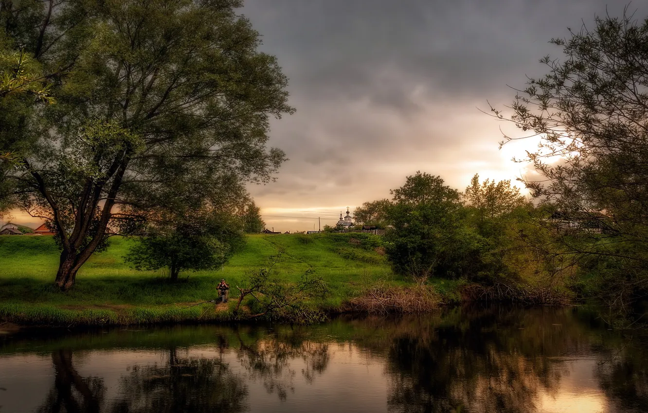 Фото обои пейзаж, закат, река, рыбак