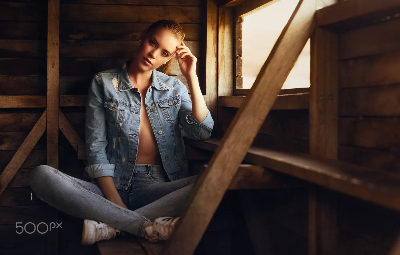 Фото обои legs, women, blonde, sneakers, crossed, denim