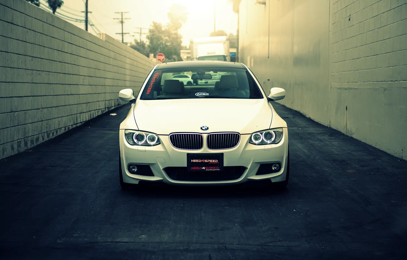 Фото обои BMW, white, front, E92, 328i, MRR Wheels