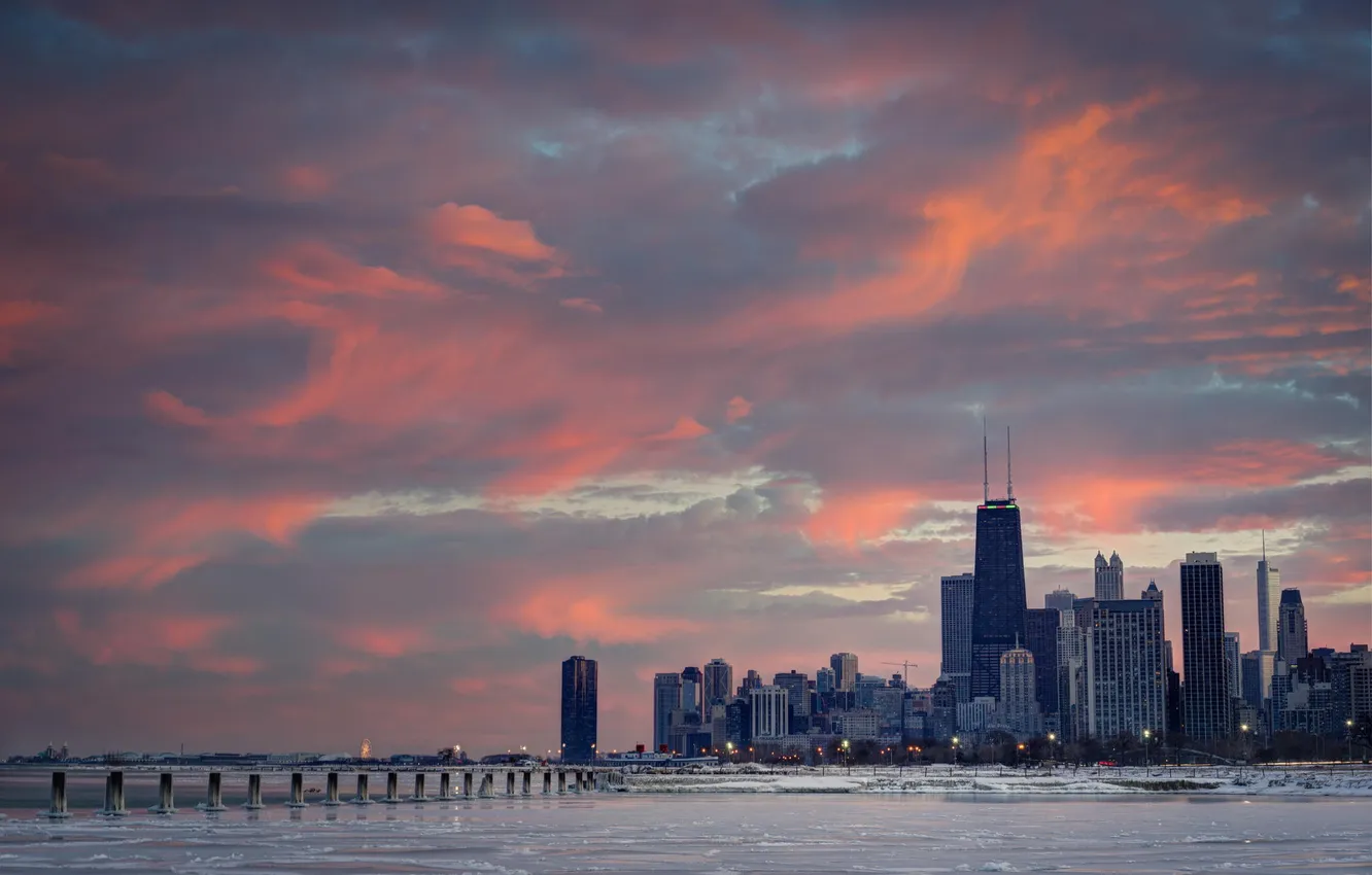 Фото обои зима, город, огни, река, небоскребы, вечер, Чикаго, Иллиноис