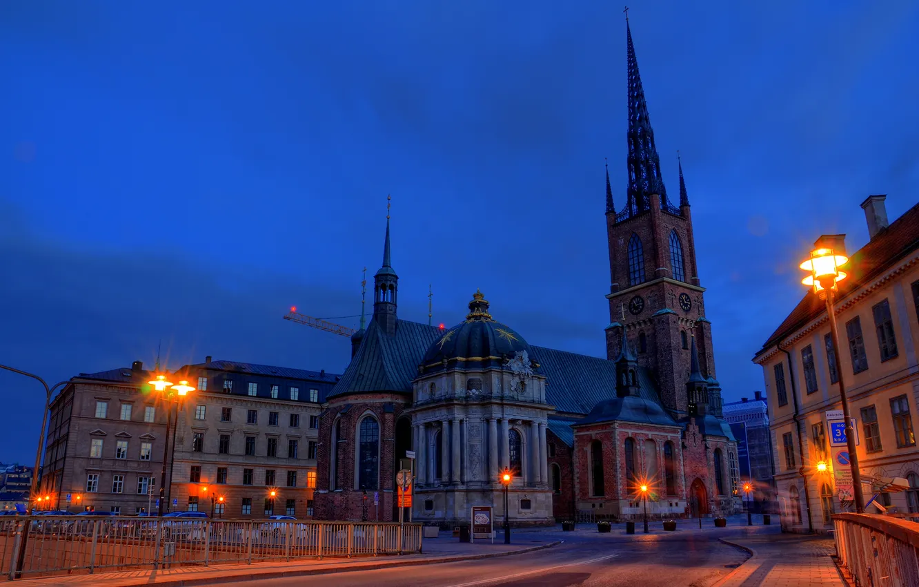 Фото обои ночь, улица, фонари, церковь, Стокгольм, Швеция