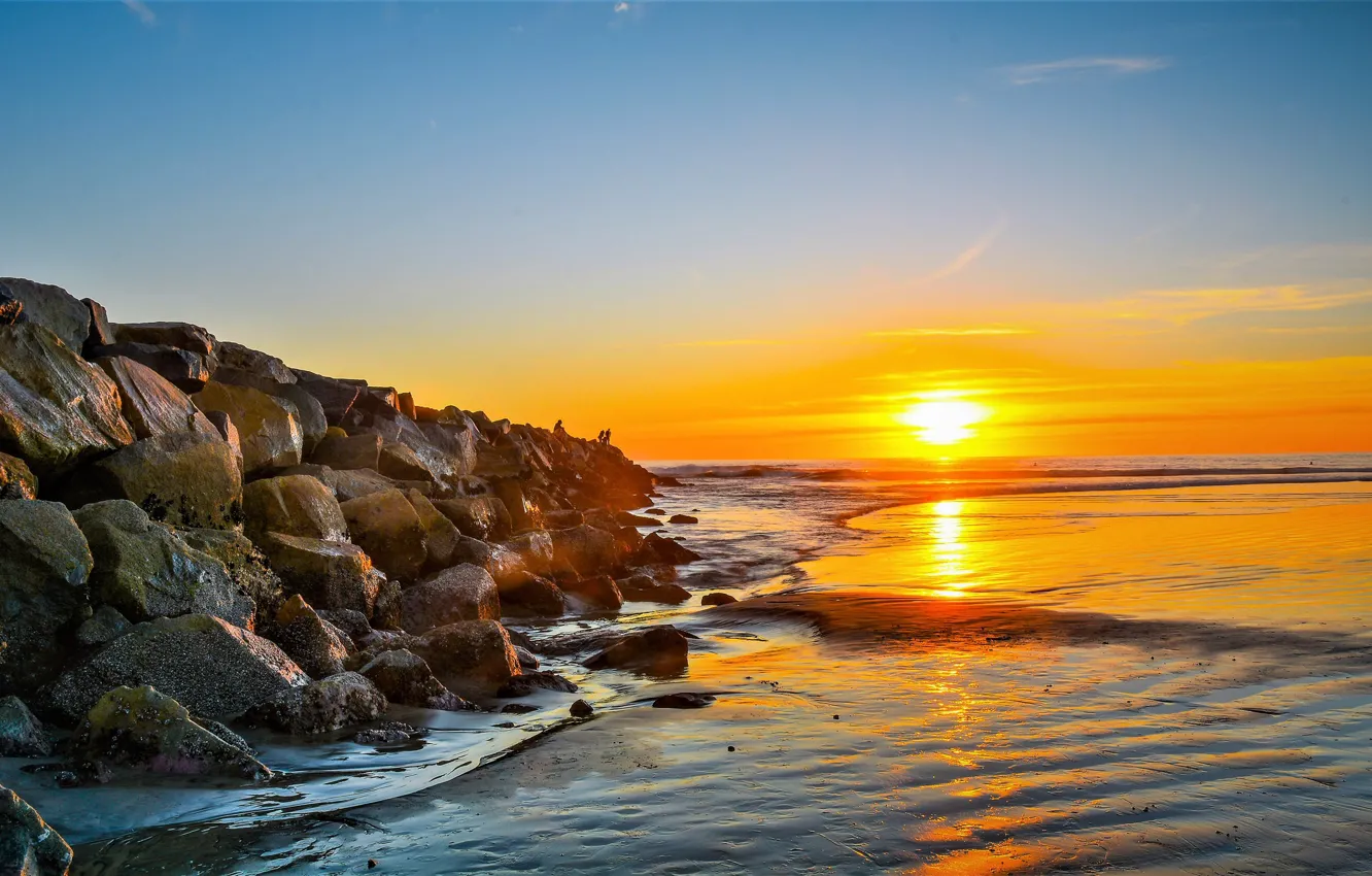 Фото обои море, камни, рассвет, берег