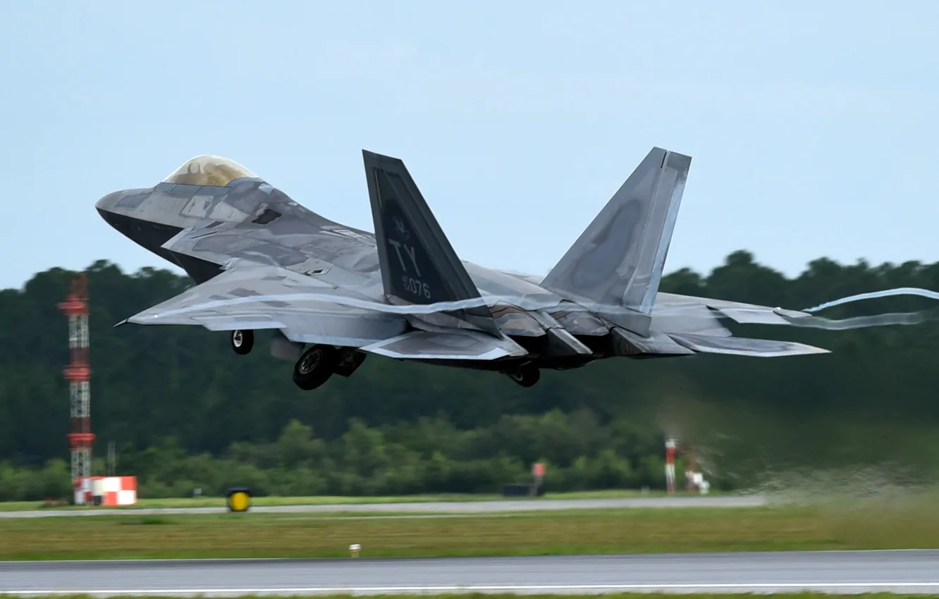 Фото обои F-22, Raptor, малозаметный, Lockheed/Boeing, многоцелевой истребитель пятого поколения