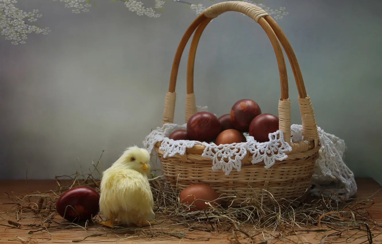 Фото обои праздник, корзина, яйца, Пасха, цыплёнок, салфетка, крашенки, Ковалёва Светлана