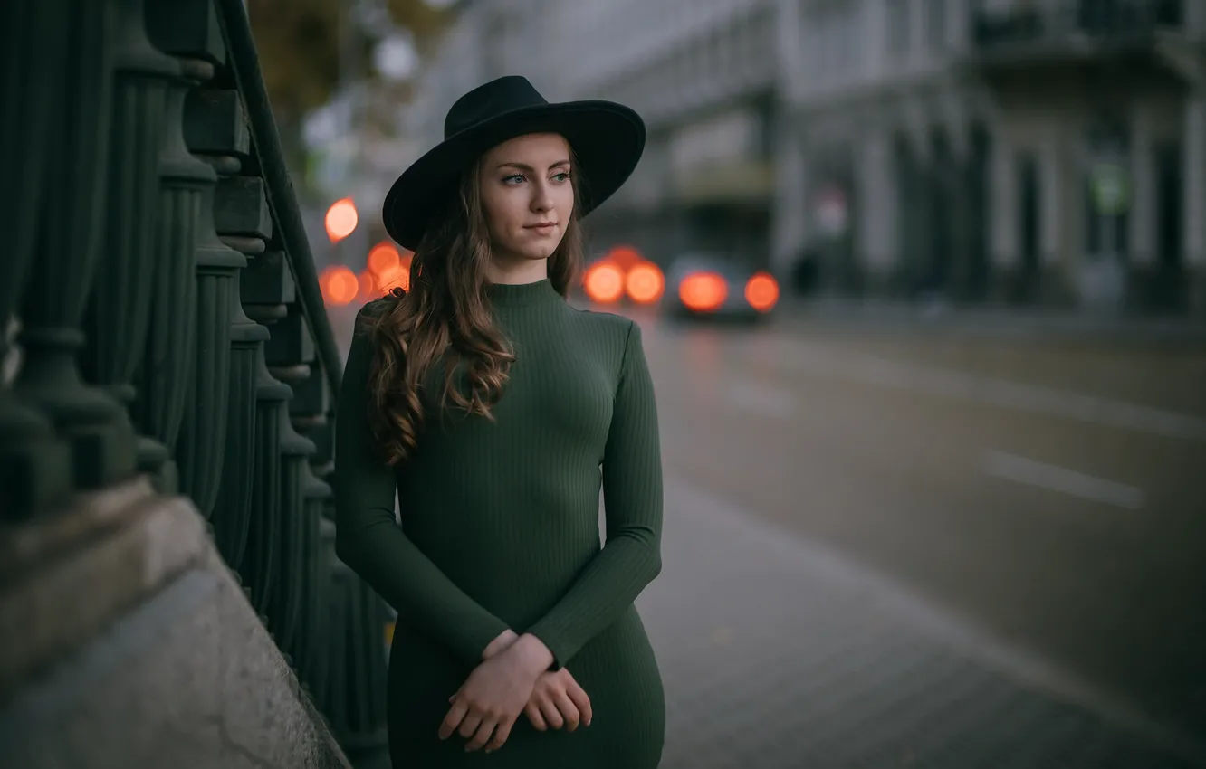 Фото обои девушка, город, Olive