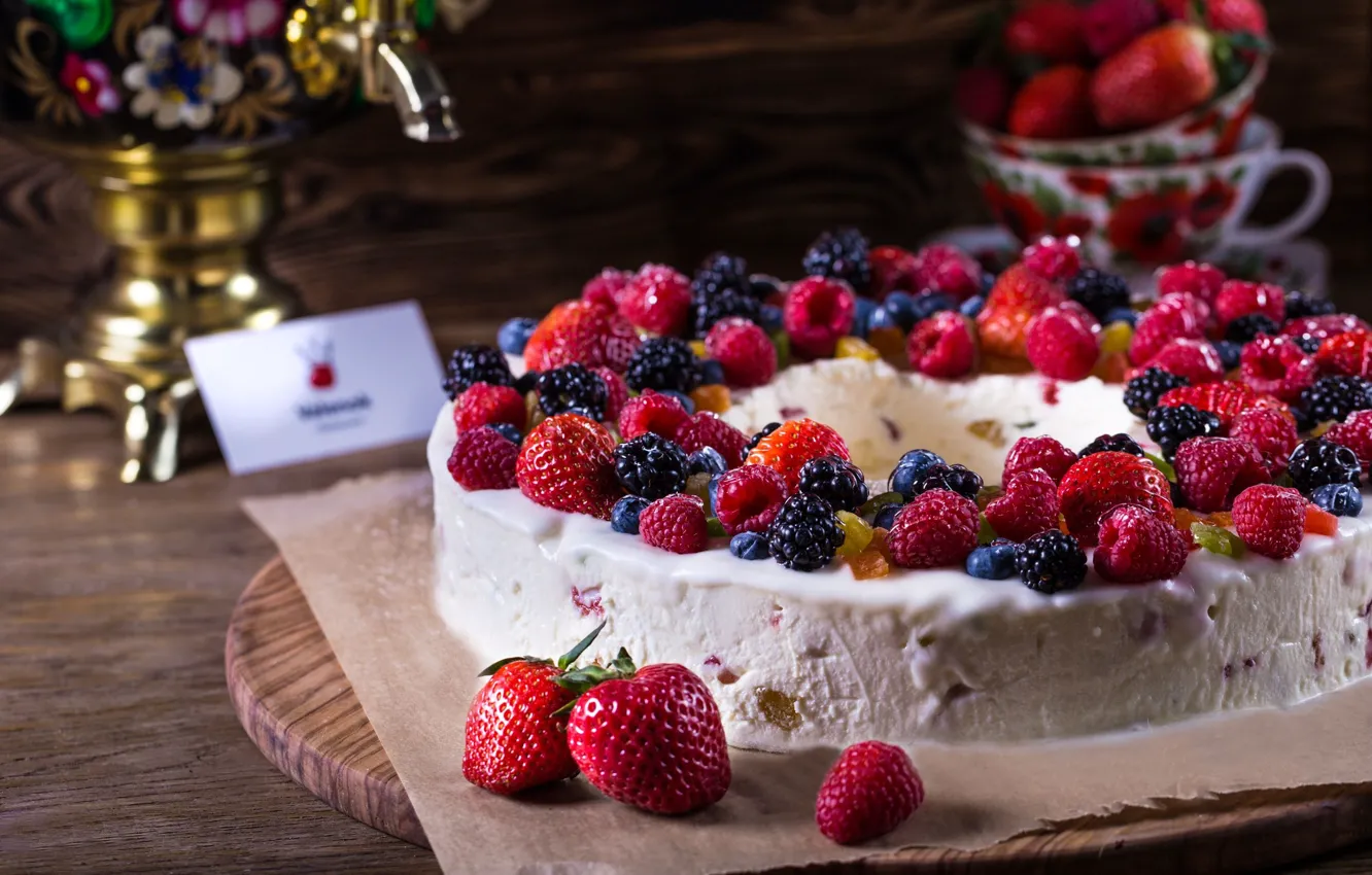 Фото обои ягоды, малина, клубника, торт, ежевика