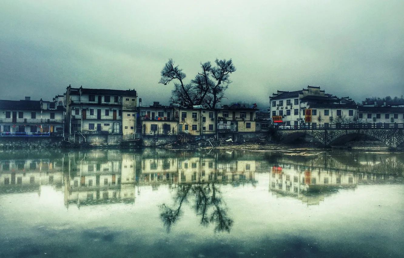 Фото обои облака, озеро, отражение, дерево, дома, зеркало, Китай, Аньхой