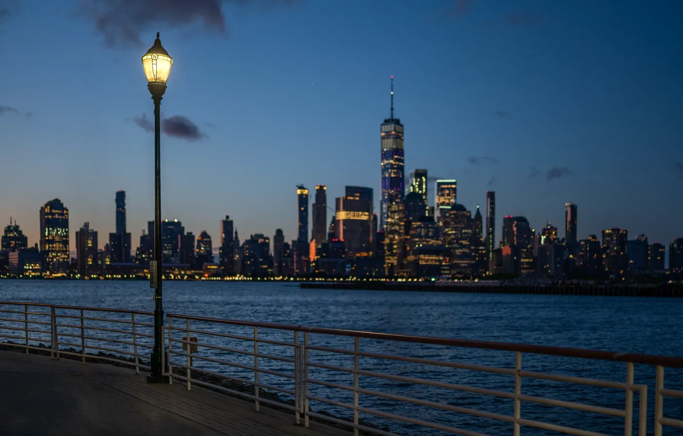Фото обои фонари, США, набережная, Manhattan, Hudson Square