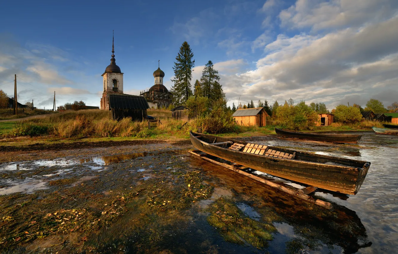 Фото обои озеро, лодка, храм, поселок, Архангельская область, Лёкшмозеро