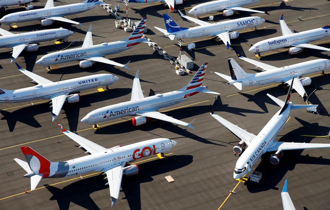 Фото обои Самолет, Лайнер, Boeing, Стоянка, Boeing 737, Авиалайнер, Air Canada, American Airlines