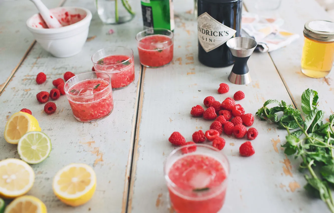 Фото обои drink, lemons, raspberries, gin