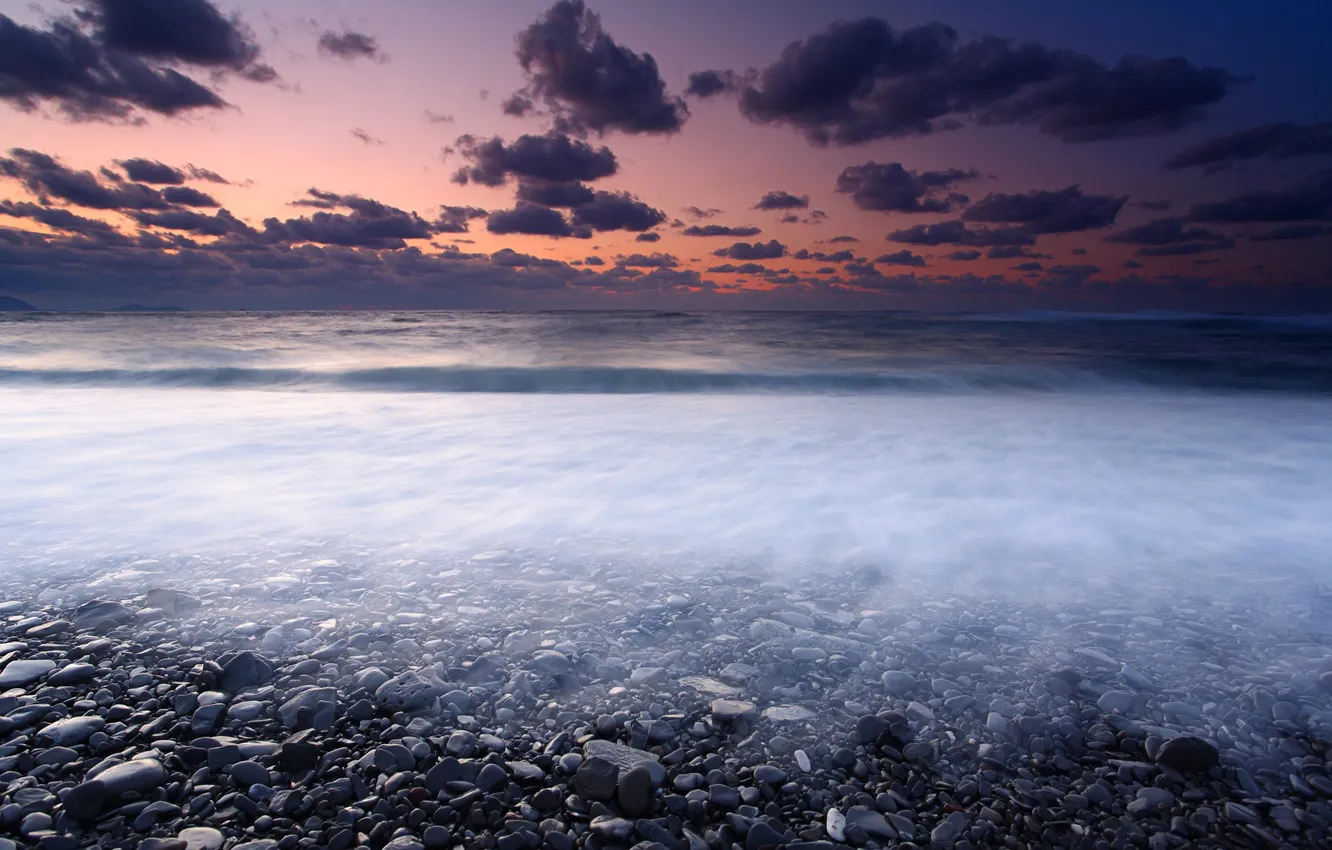 Фото обои море, небо, облака, камни, берег