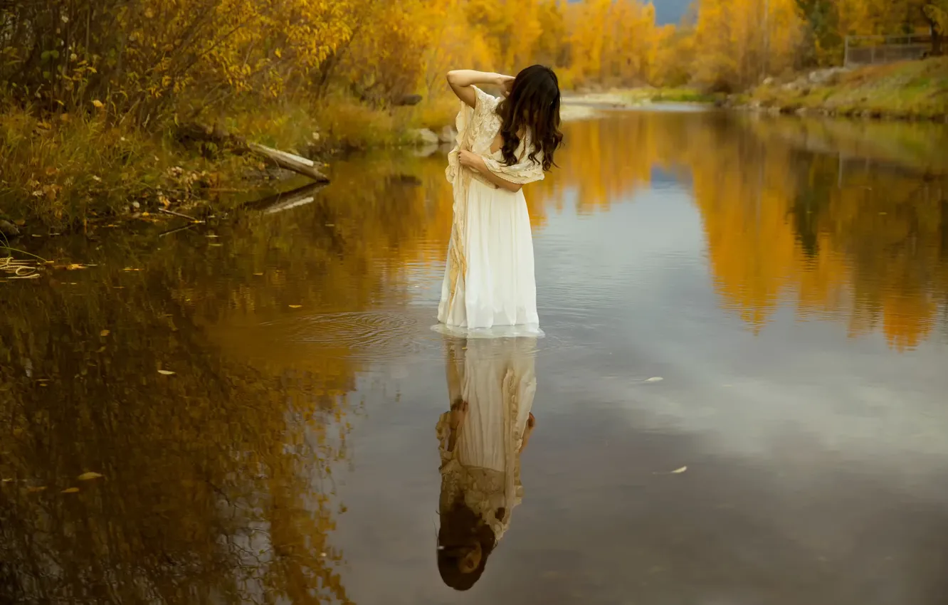 Фото обои осень, девушка, в воде, Lichon