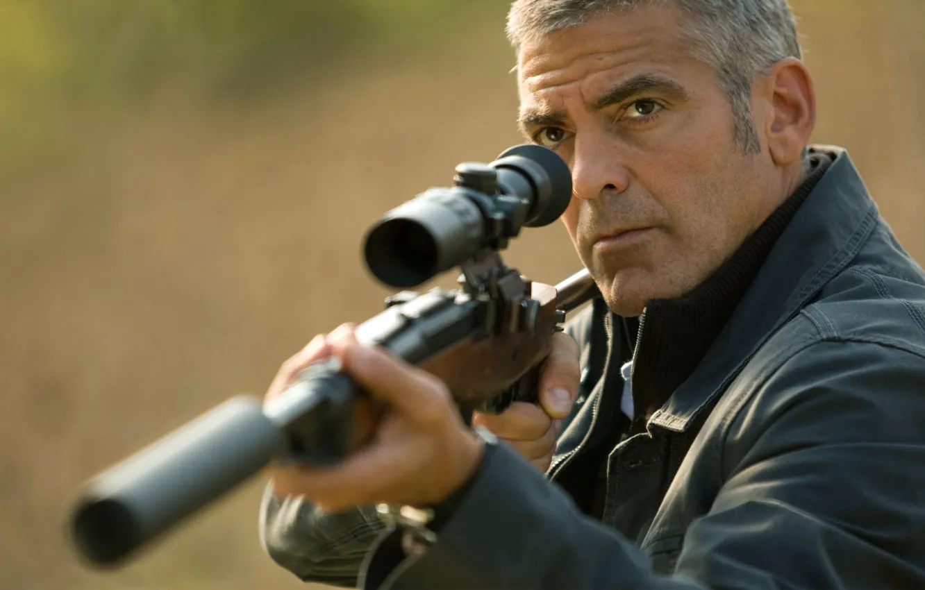 Фото обои Актер, мужчина, снайперская винтовка, Джордж Клуни, george clooney, секс символ