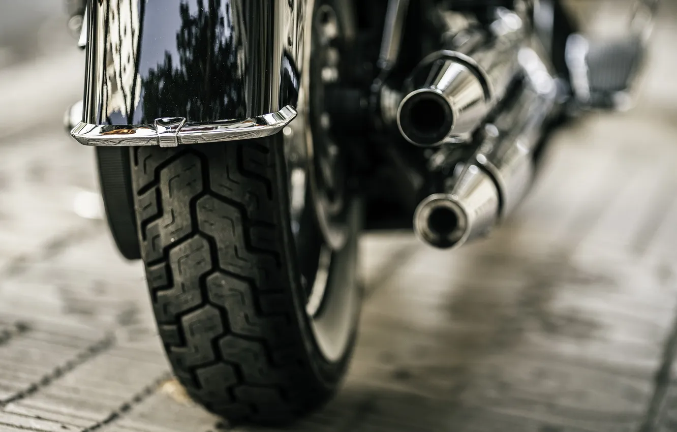 Фото обои колесо, мотоцикл, глушитель