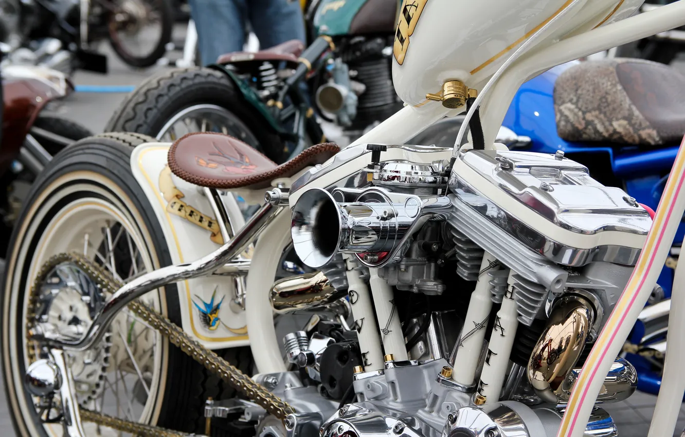 Фото обои мотоцикл, седло, chopper, bike, мотор, motor, белый мотоцикл, motorcycles