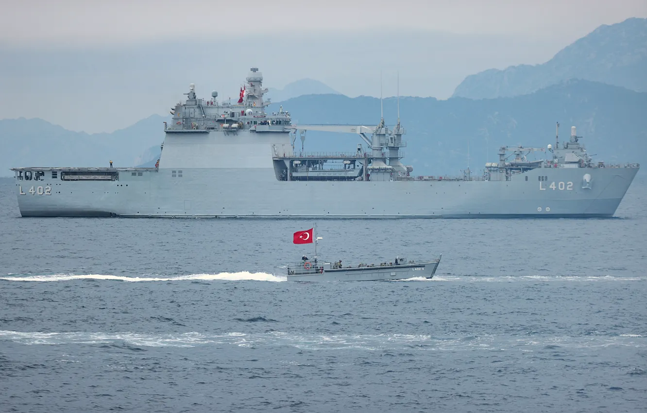 Фото обои УДК, ВМС Турции, TCG Bayraktar