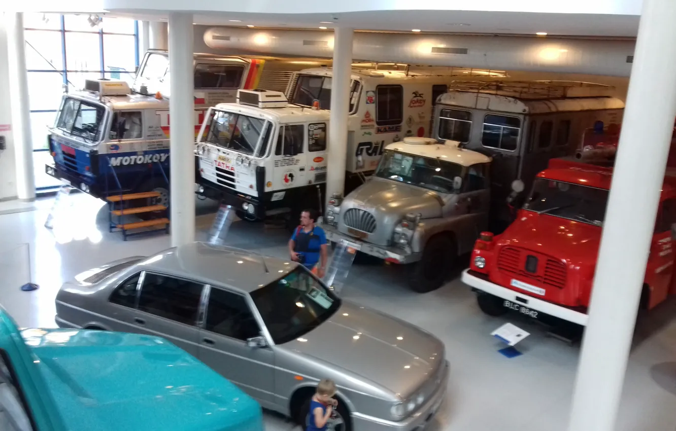 Фото обои car, vintage, big, old, truck, trucks, museum, Tatra