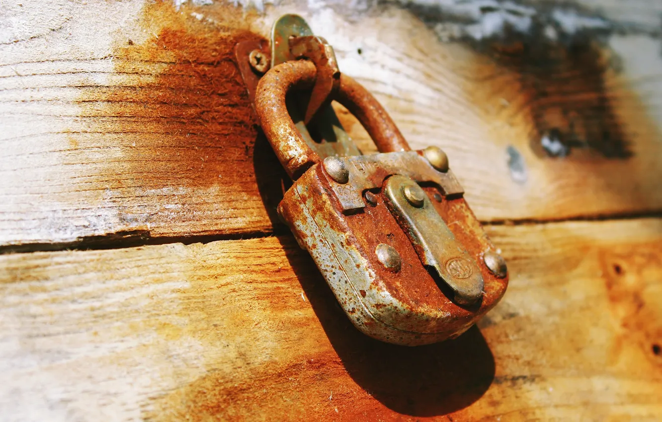 Фото обои ржавый, фон, замок, обои, доски, ржавчина, wallpaper, картинка