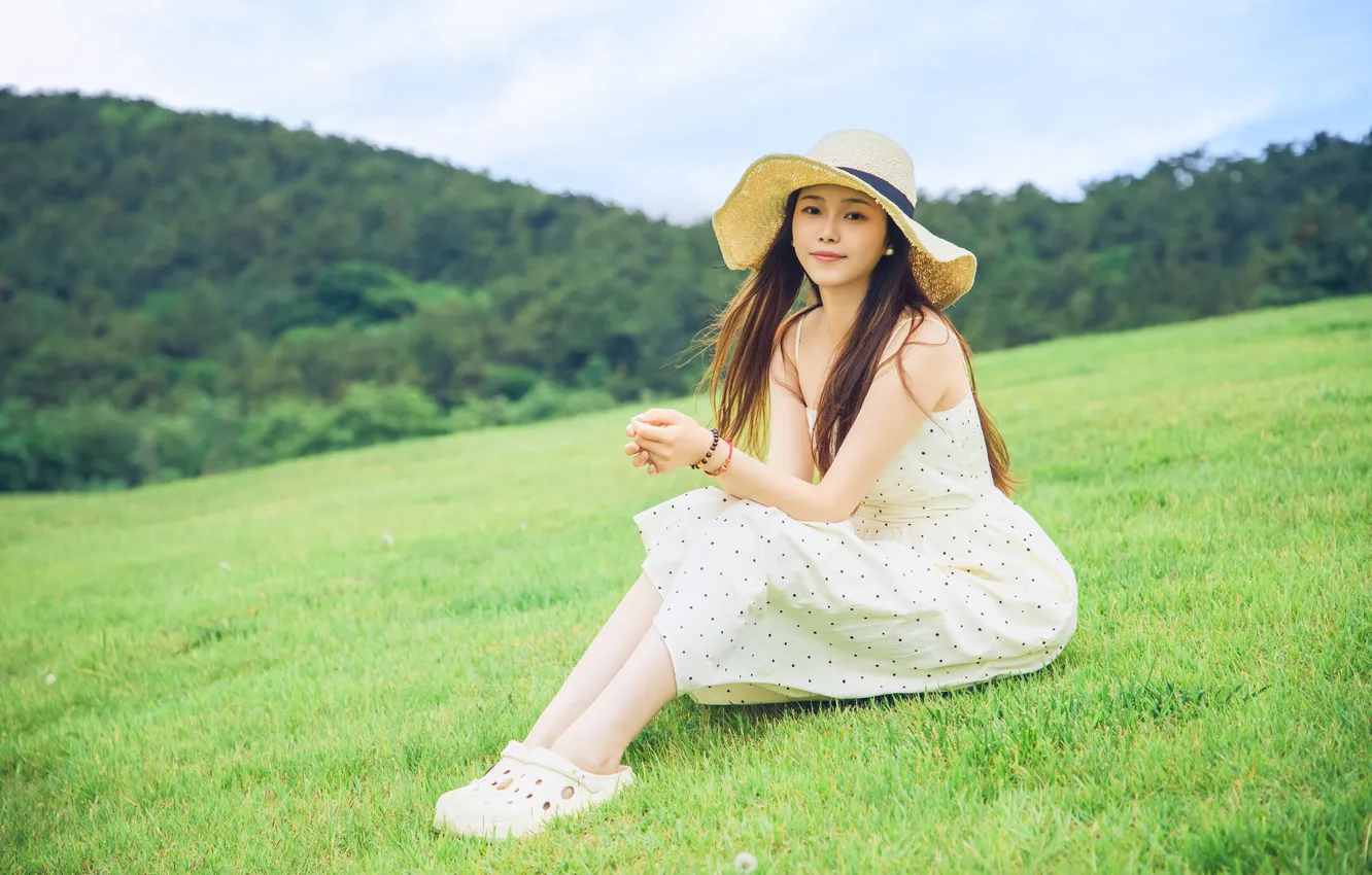 Фото обои Grass, Beautiful, Asian, Model, Smile, Woman, Hat, Cute
