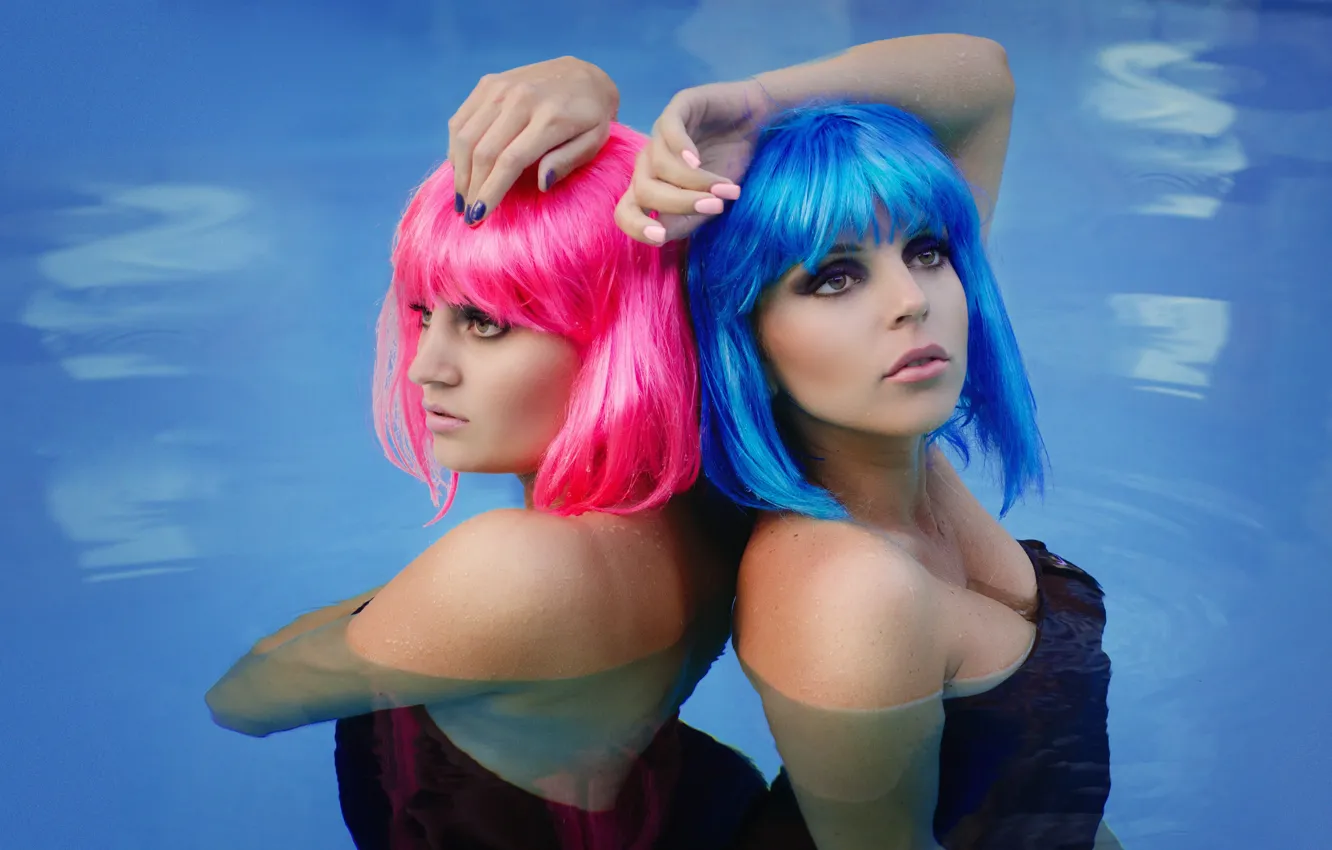 Фото обои вода, поза, руки, дуэт, парик