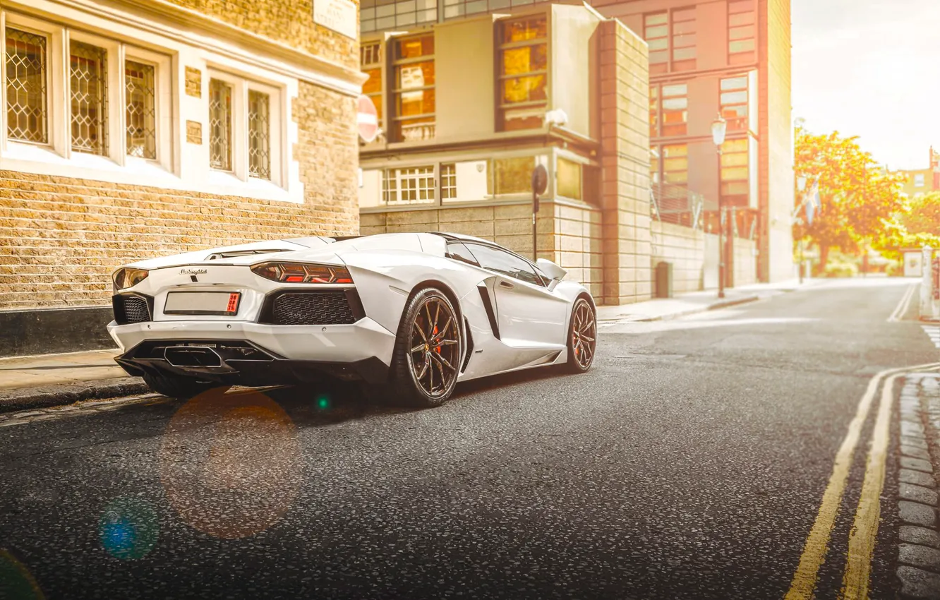 Фото обои Lamborghini, City, White, Street, LP700-4, Aventador, Road, Supercar