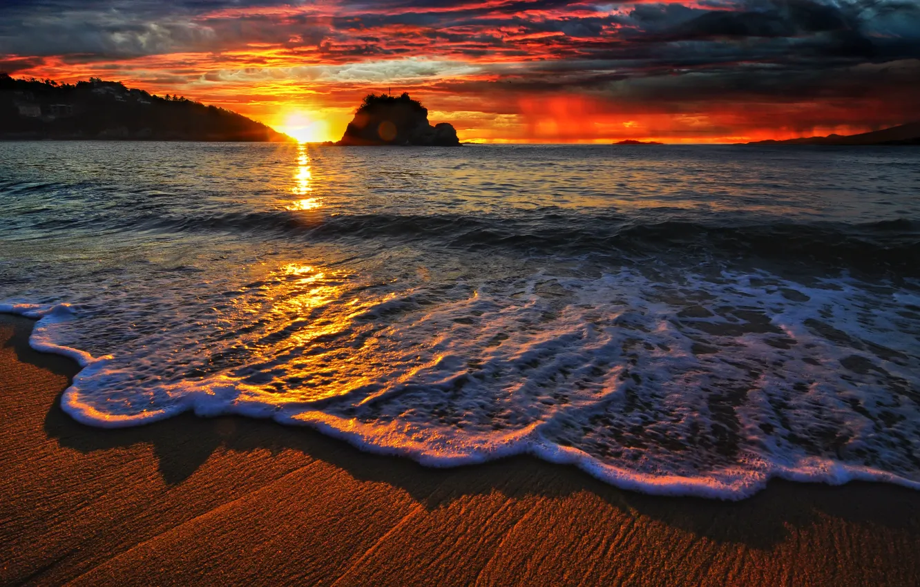 Фото обои песок, море, пляж, лучи, свет, отражения, обои, волна