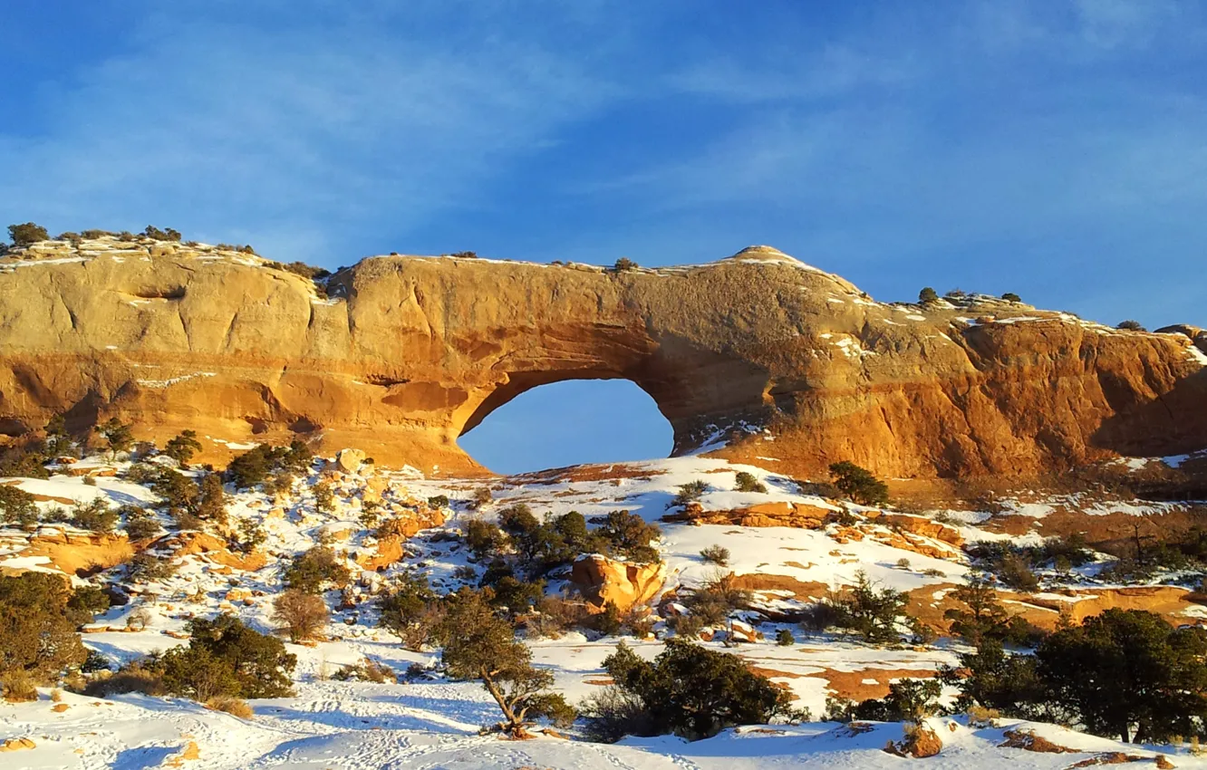Фото обои небо, снег, скала, арка